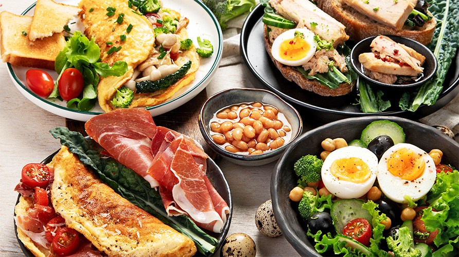 Animalske og vegetabilske f�devarer der er rige i protein.